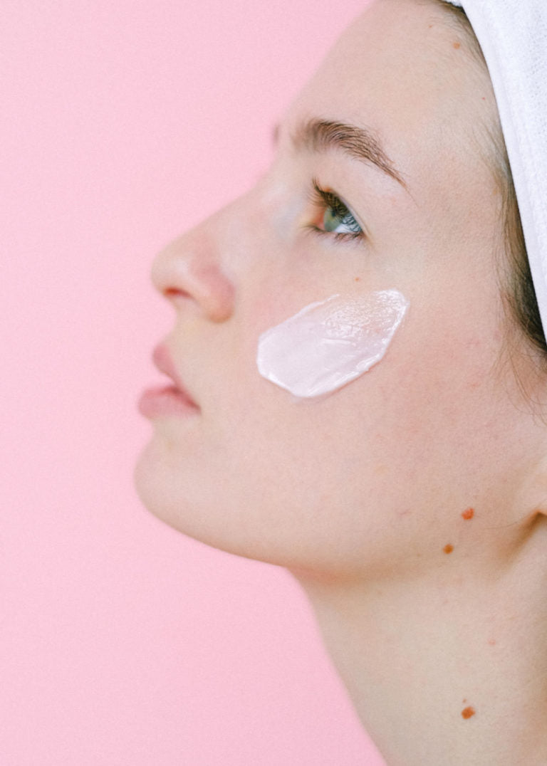 Welche Pflege eignet sich nach einem dermatologischen Peeling oder einer Laserbehandlung?